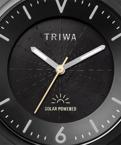 ساعت مچی عقربه ای زنانه و مردانه Black solar تریوا TRIWA